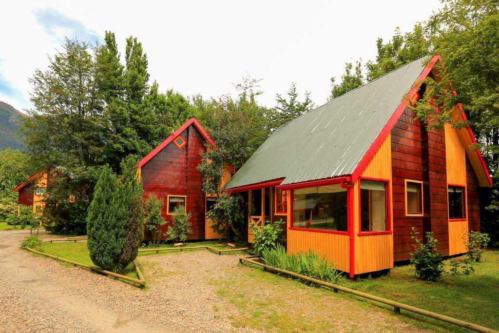 Hotel Y Cabanas Patagonia Green Puerto Aysen Quarto foto